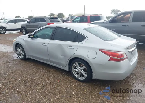 2013 Nissan Altima 2.5 Sv z USA, uszkodzony, nr VIN 1N4AL3AP4DN495701